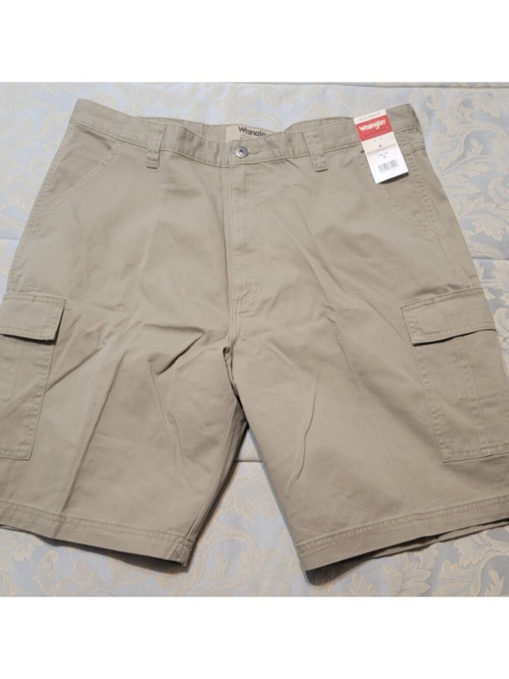 Wrangler Authentics Men's Cargo Shorts Khaki Beige Flat Front SZ 38 NWT
